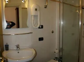 Oda ve Kahvaltı Sixtythree Roma